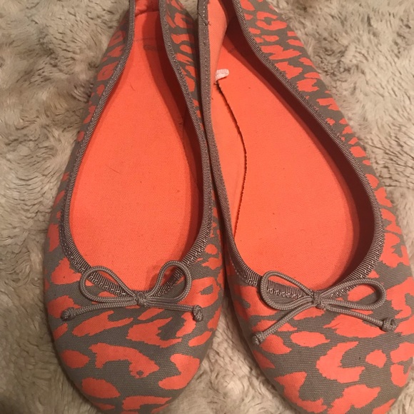 Flats - Picture 2 of 2